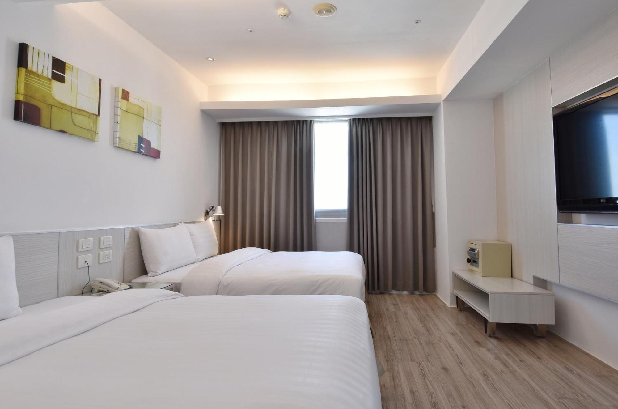 Hotel Hi - Xinmin Città di Chiayi Esterno foto