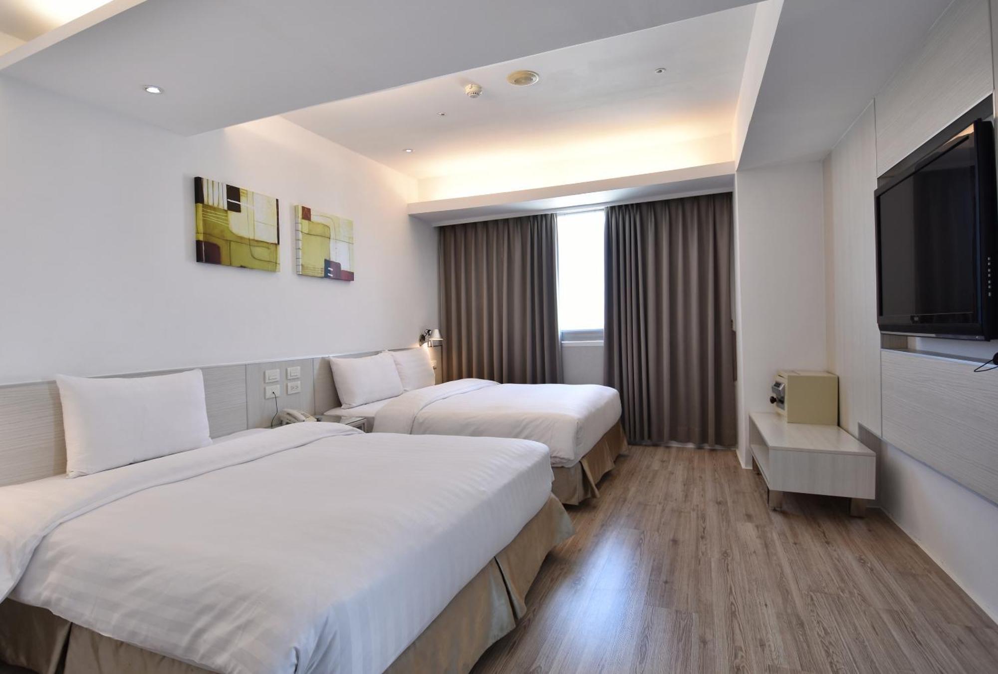 Hotel Hi - Xinmin Città di Chiayi Esterno foto