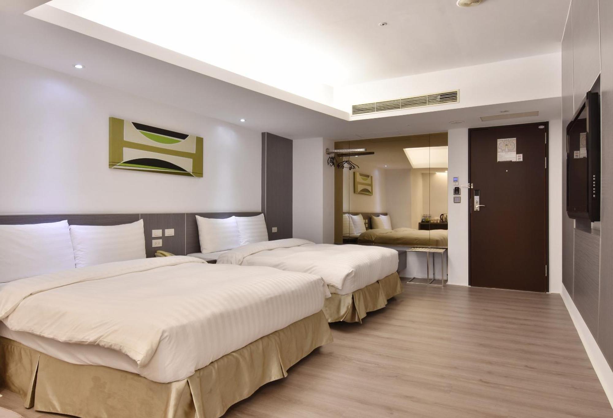 Hotel Hi - Xinmin Città di Chiayi Esterno foto
