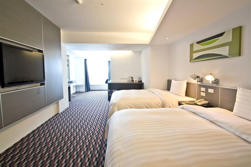 Hotel Hi - Xinmin Città di Chiayi Esterno foto